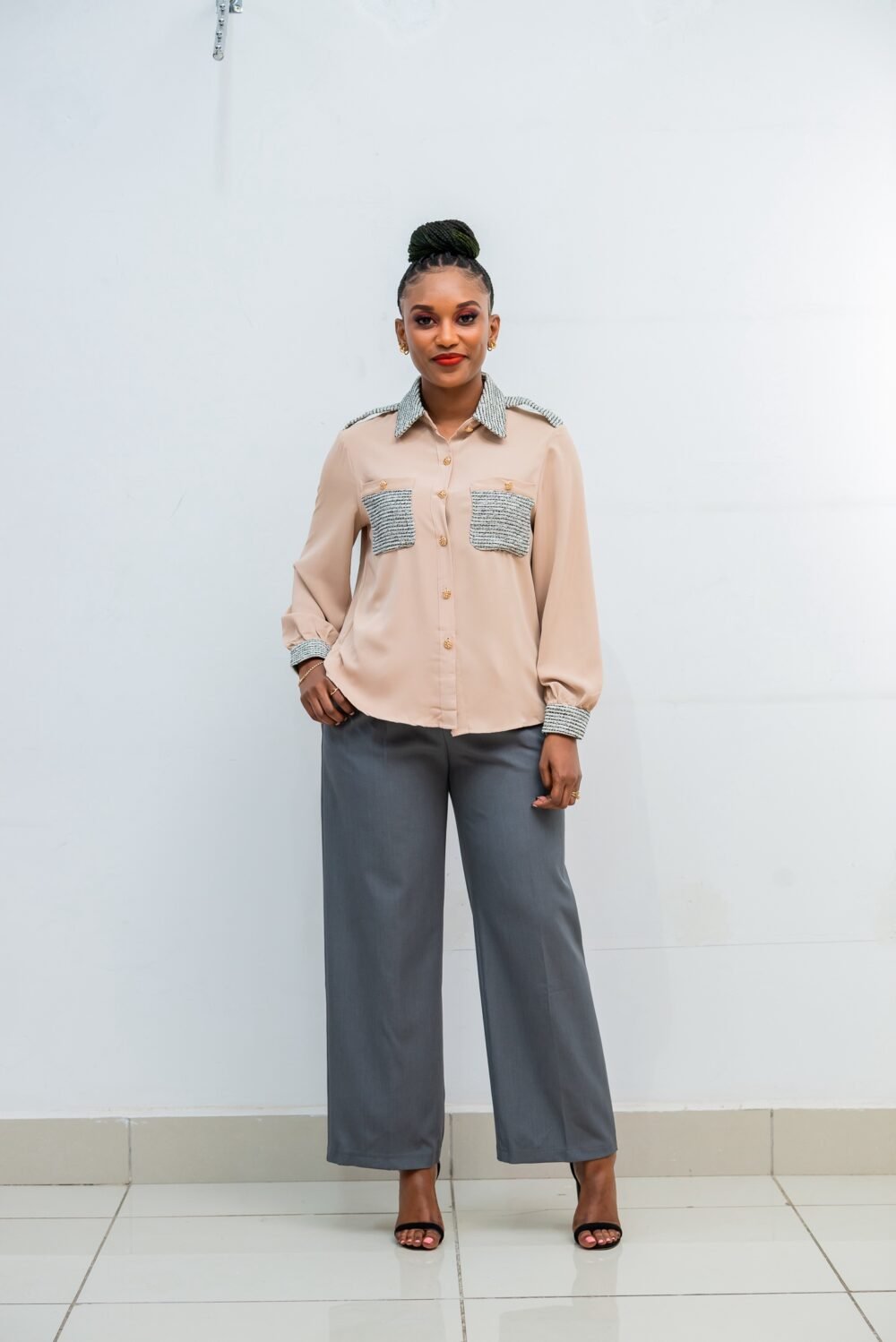 Beige blouse P18 - Image 4