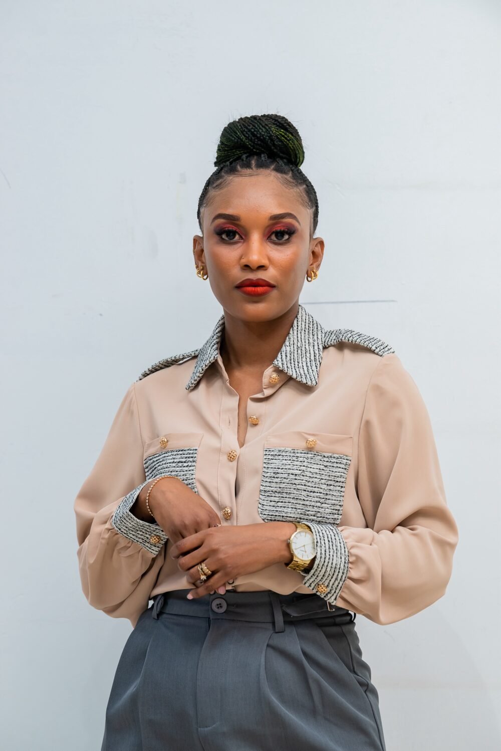 Beige blouse P18 - Image 2