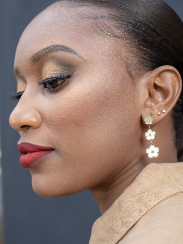 Nude Clover earrings